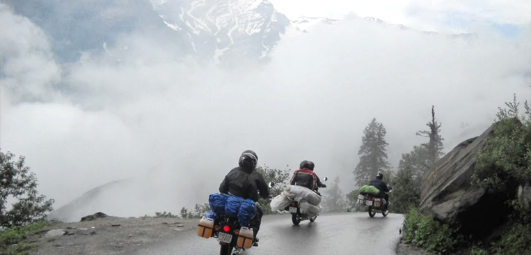 rohtang-pass-to-ladakh