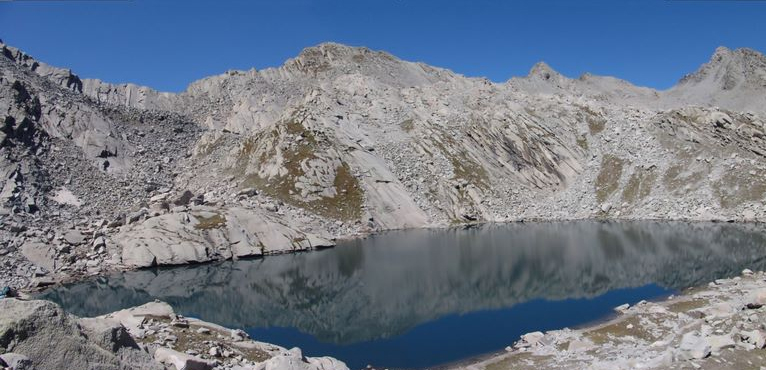 kareri-lake-trek