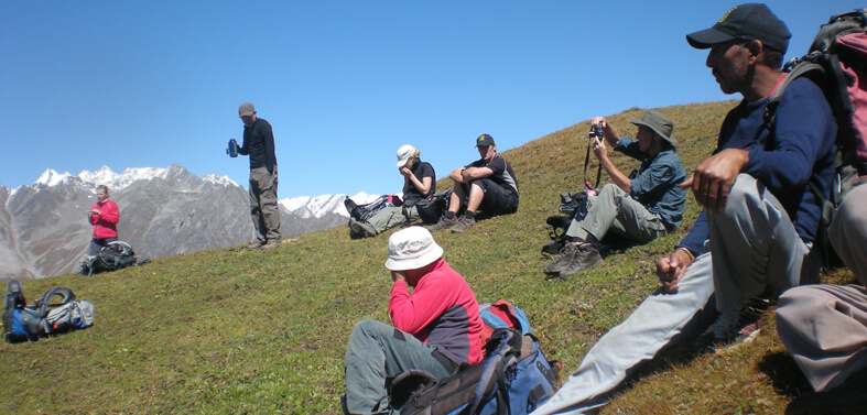 Trek to Bara Bhangal