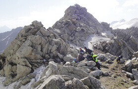 Indrahar Pass Trek