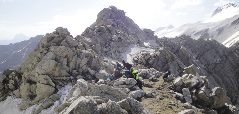 Indrahar Pass Trek