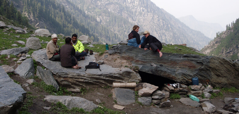 Indrahar Pass Treks