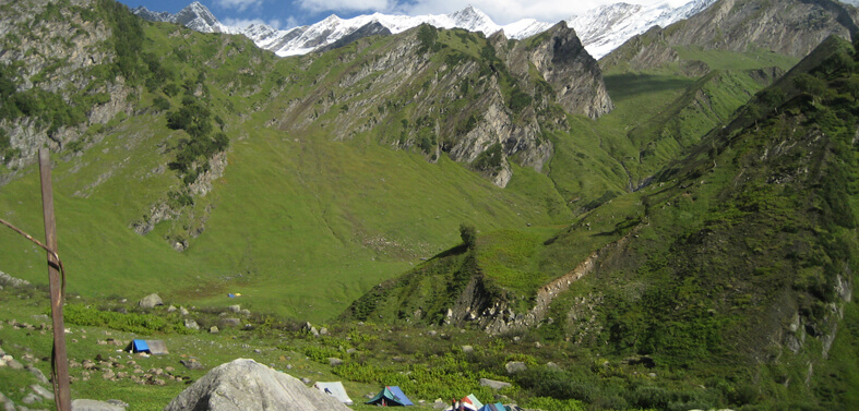 Jagatsukh to Base of Deo Tibba Trekking tours