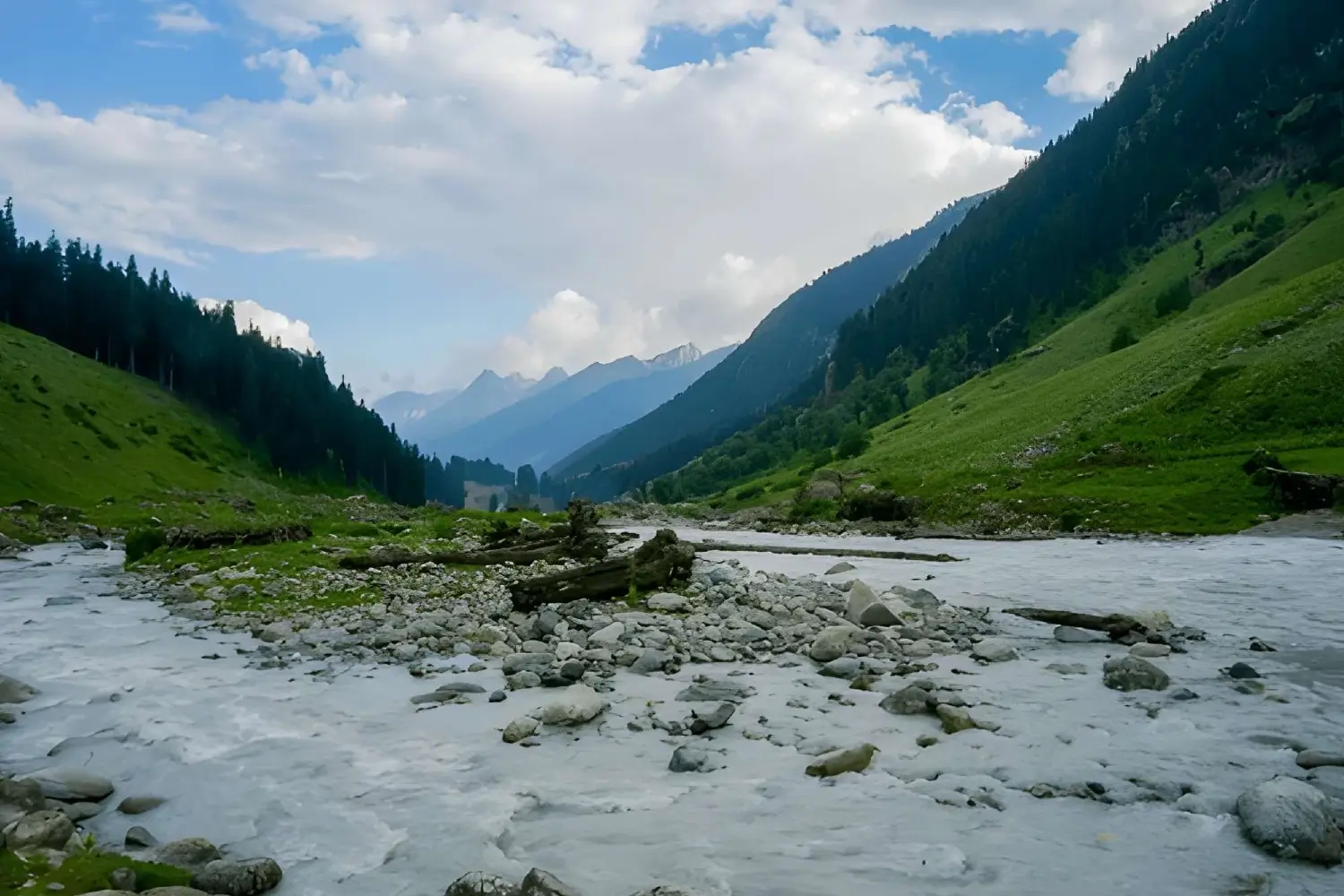 Tarsar Marsar Lakes Trek
